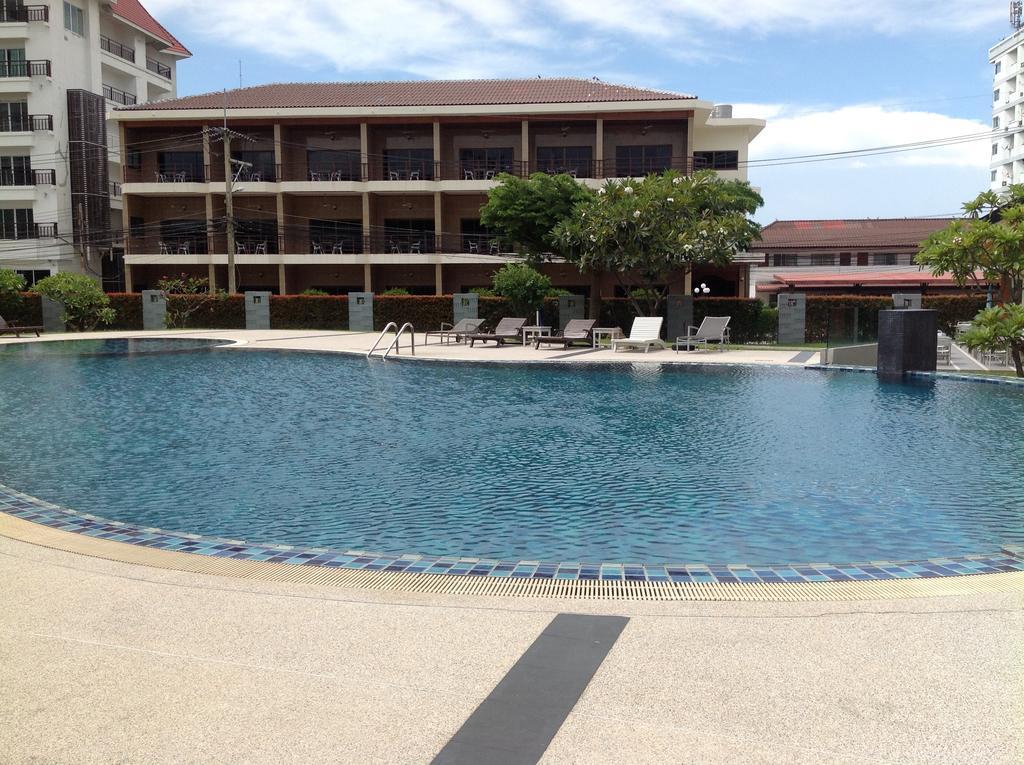 Marsi Pattaya Hotel Exterior foto