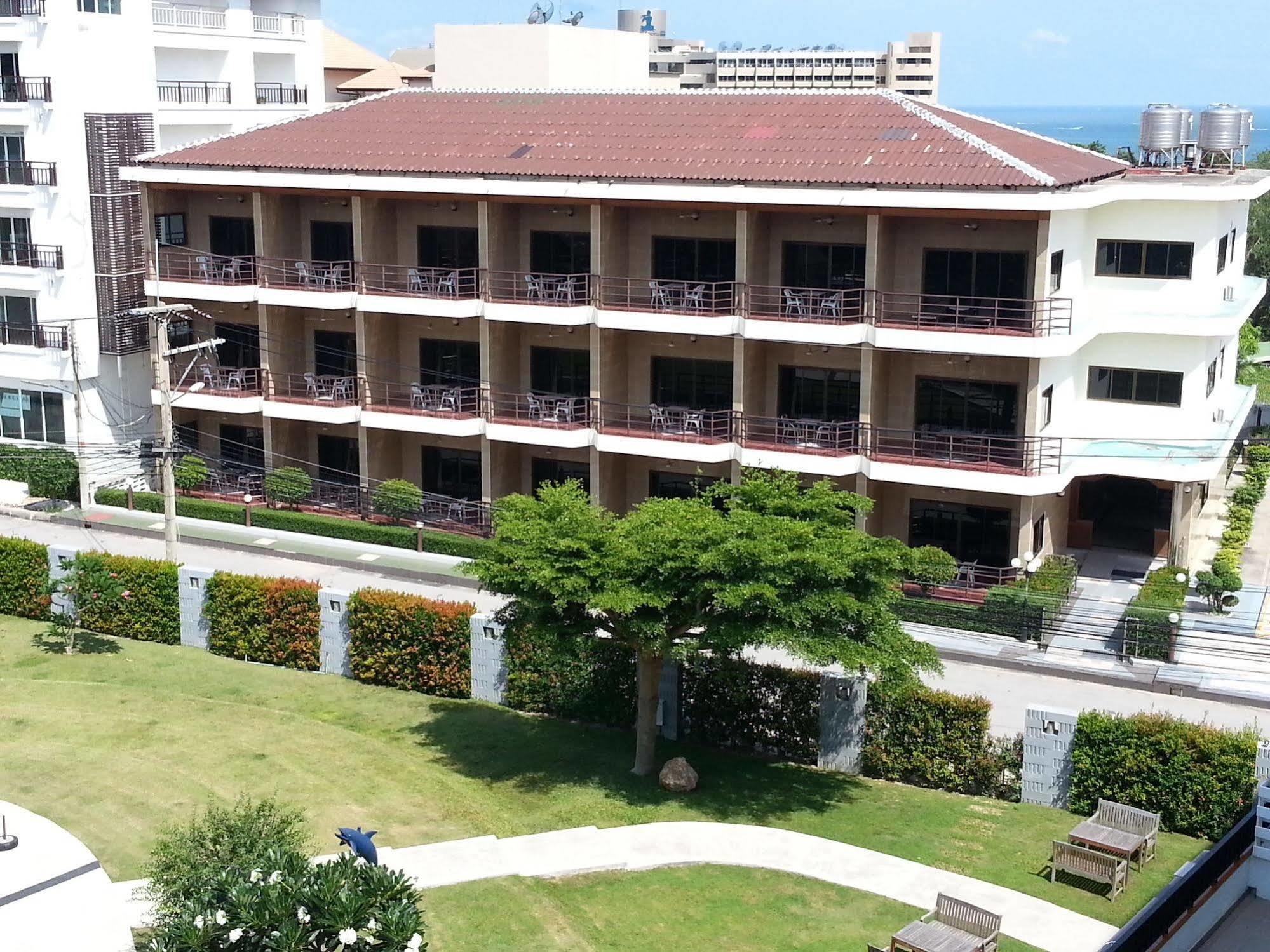 Marsi Pattaya Hotel Exterior foto