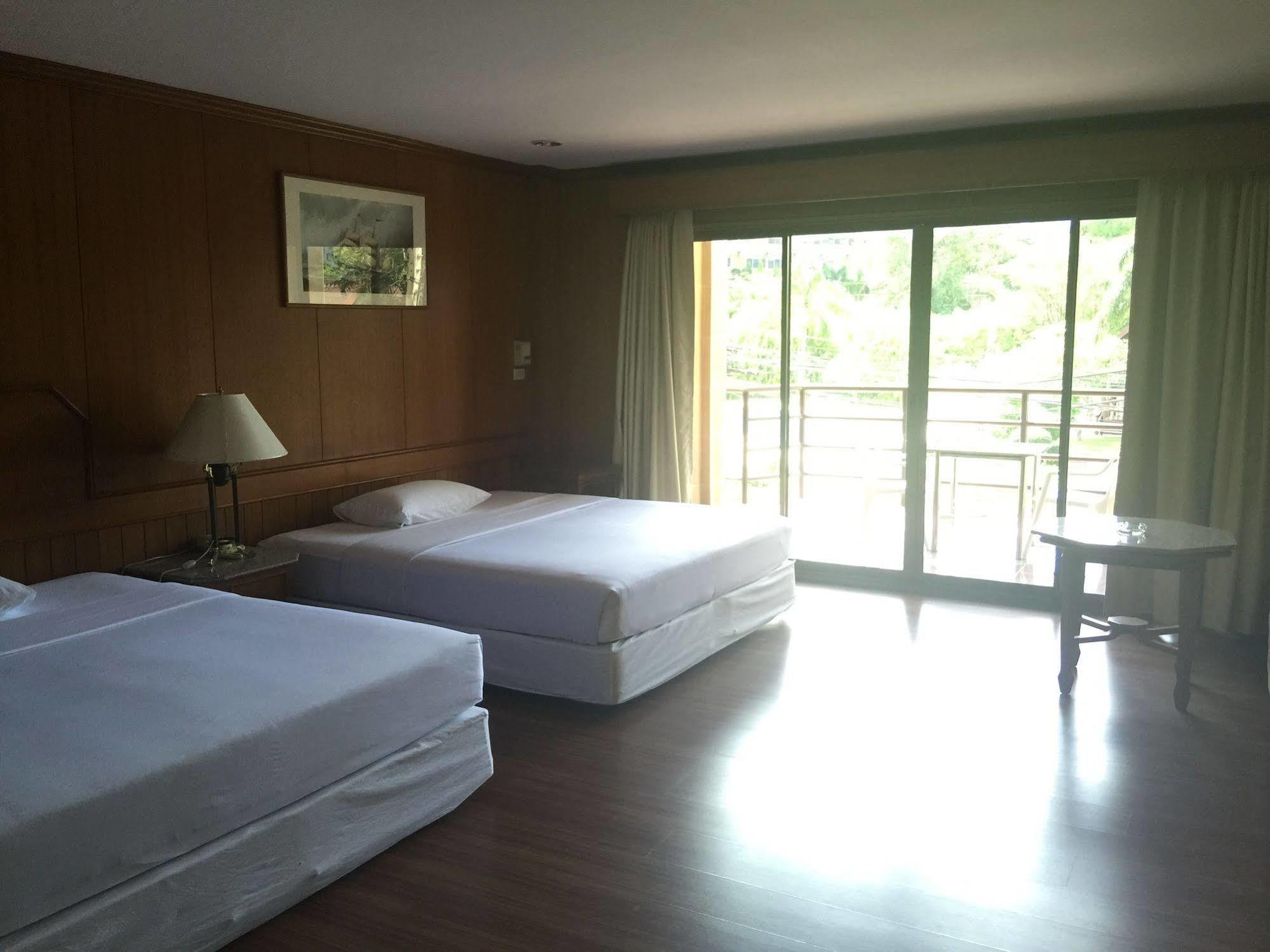Marsi Pattaya Hotel Exterior foto