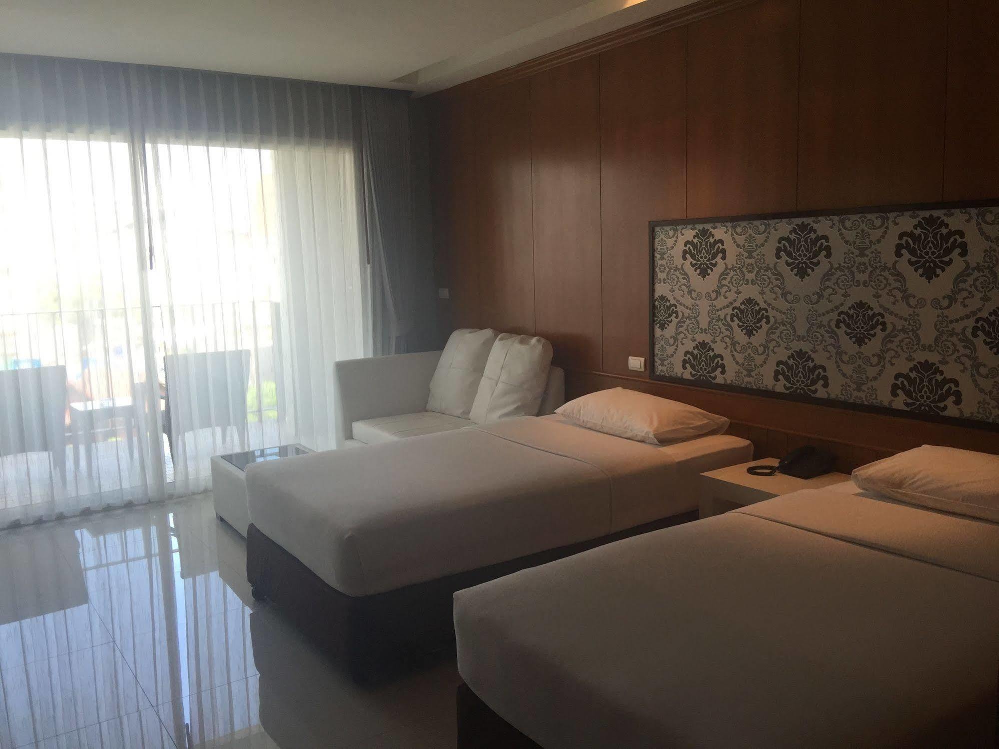 Marsi Pattaya Hotel Exterior foto